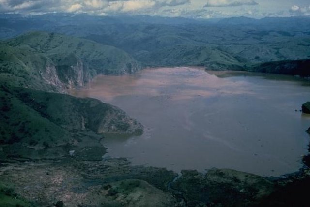 Lac Nyos (Lac Mortel)